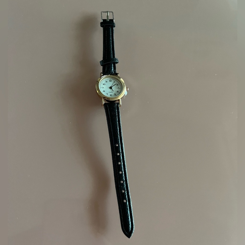 ⌚✨ Minimalist Retro Quartz Watch | Black PU Leather Strap 🖤 - Picture 7 of 8